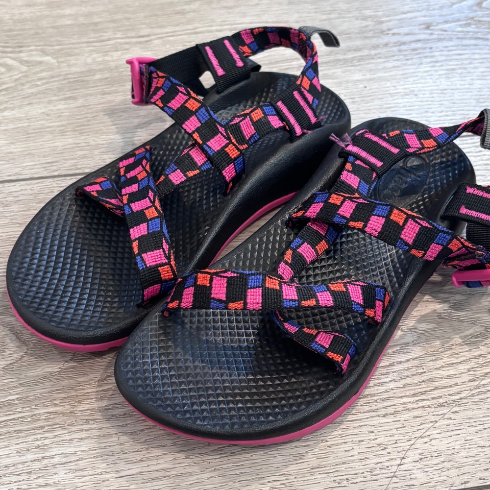Chaco Z1 Ecotread Kids Size 4 Pink Blue Black Strappy Outdoor Hiking Sandals